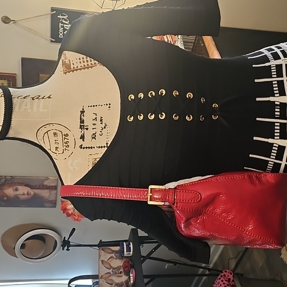 Candie's Black & White Patterned A-Line Skirt, Scoop Neck, Lace-Up Front, Size 2 - Picture 10 of 16